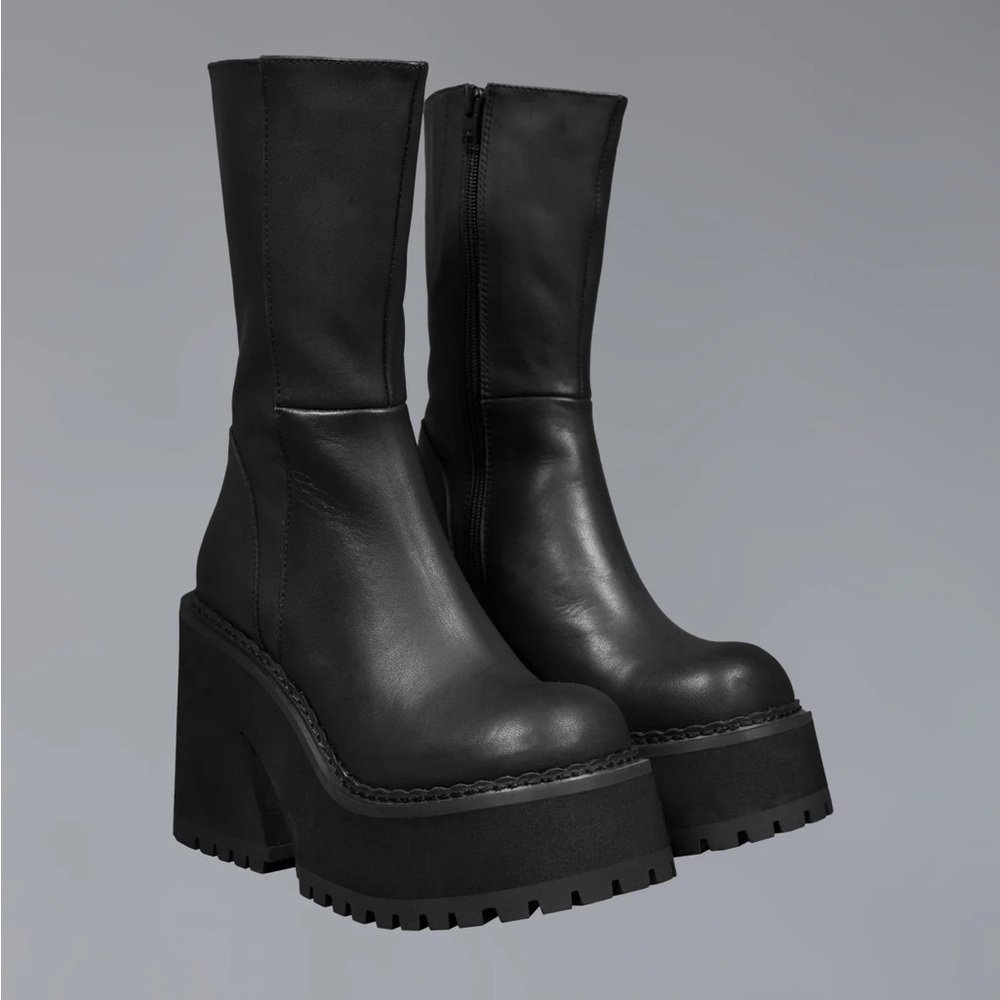UNIF PARKER BOOT 🖤🧚🏼‍♀️